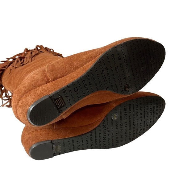Gianni Bini women’s cognac suede fringe flat wedge ankle pull on boots sz 6.5 M - Picture 9 of 9